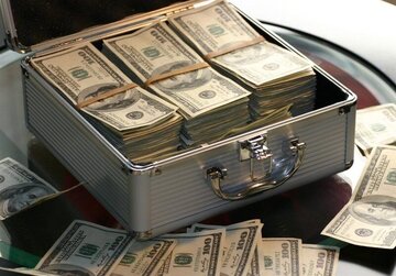 آمار باورنکردنی از میلیونرهای ایران / جمعیت ثروتمندان ایرانی اعلام شد/ کدام کشور در رتبه نخست قرار دارد؟ آمار باورنکردنی از میلیونرهای ایران / جمعیت ثروتمندان ایرانی اعلام شد/ کدام کشور در رتبه نخست قرار دارد؟