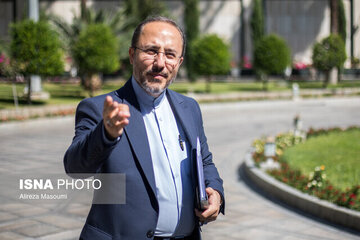 واکنش یک مقام دولتی به ادعاها درباره افزایش قیمت دلار / اختلاف مجلس و دولت بالا گرفت