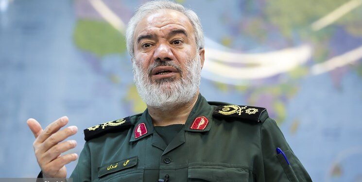 خط و نشان سخنگوی وزارت دفاع برای آمریکا: دستمان روی ماشه است/ اگر غلطی کنید فرمان آقا را پیاده میکنیم