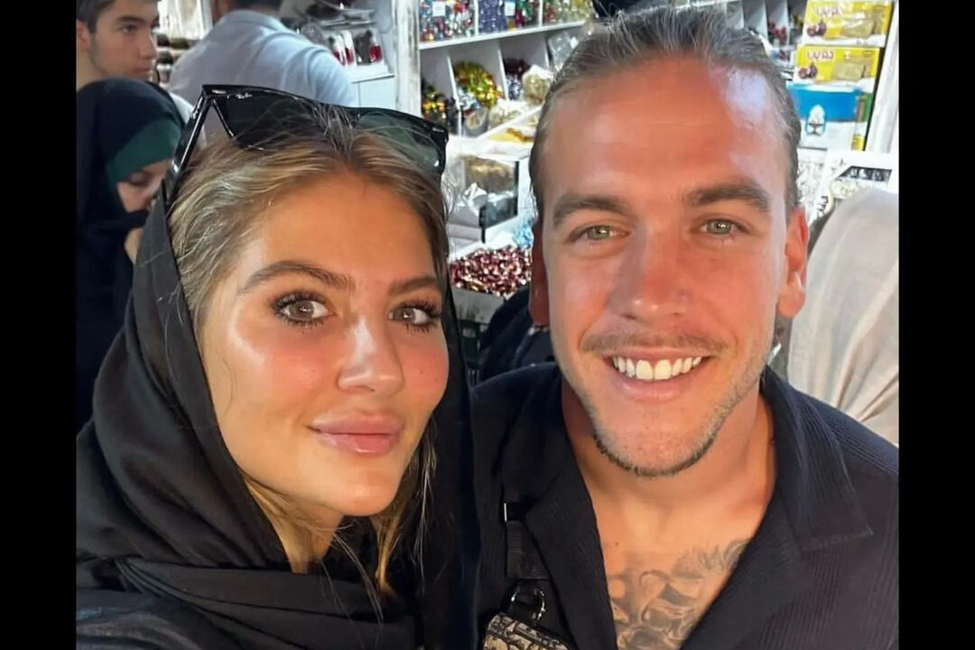 عکس| تفریح خانوادگی خارجیهای تراکتور در تبریز