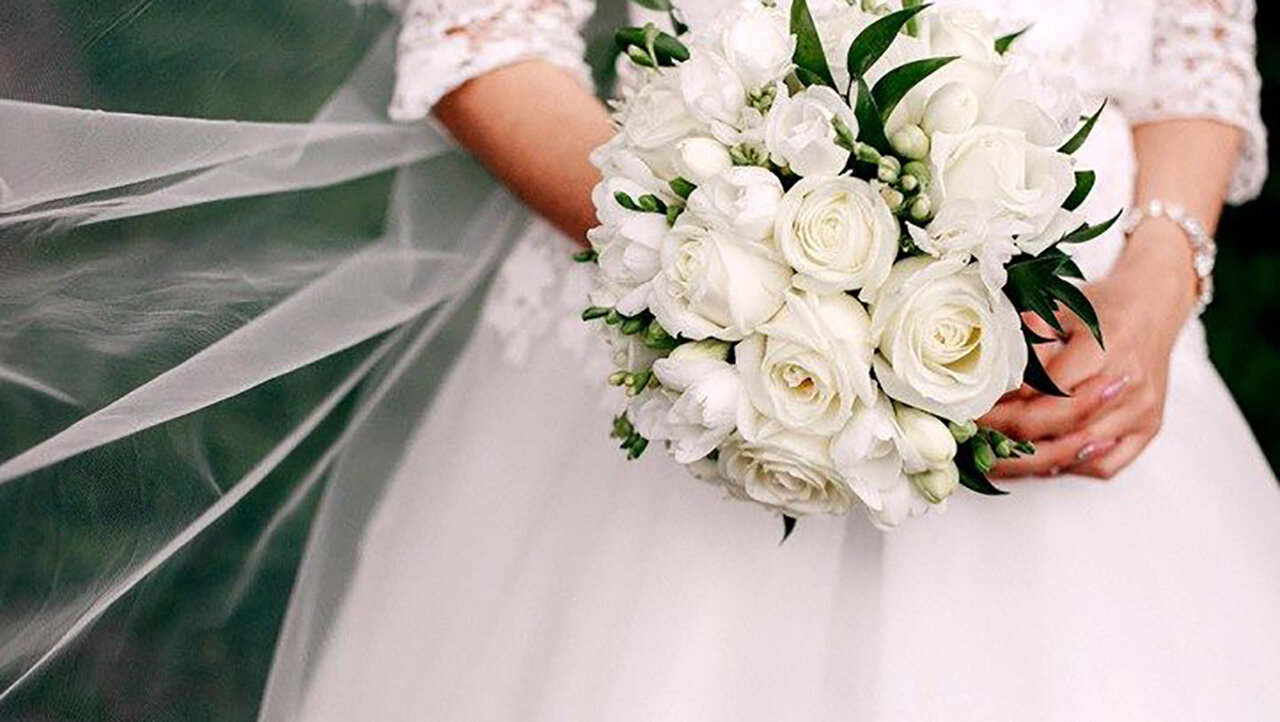 ببینید | تصاویری دلخراش از گریه عروس داغدیده عراقی