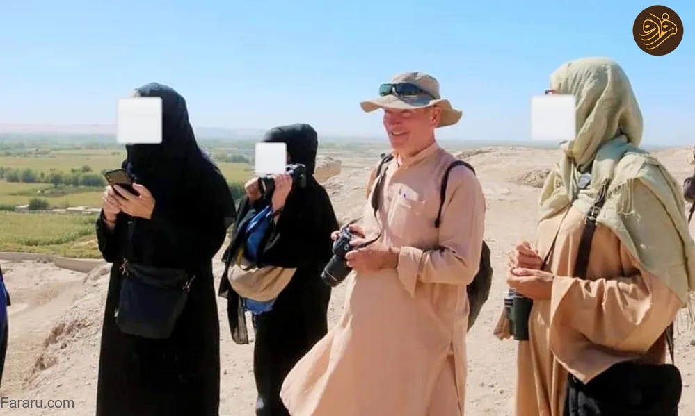 طالبان چهره زنان گردشگر خارجی را پوشاند!/ عکس