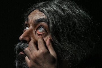 «آنتیگونه» با ظاهری عجیب باقی میماند