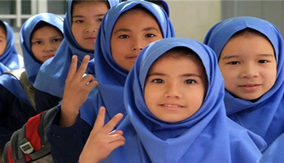 - چند دانش‌آموز غیرایرانی در مدارس ایران تحصیل می‌کنند؟
