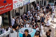 ببینید | هجوم مردم هرات در بازار فردوسی به محوطه باز پس از زلزله ۶/۳ ریشتری در افغانستان