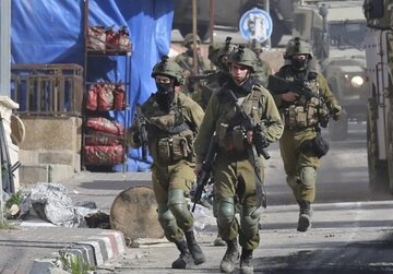 رادیو ارتش صهیونیستی: حماس حدود ۳۵ اسرائیلی را اسیر کرده است