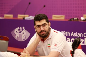 عکس| کلاس درس پرهام مقصودلو برای رقیب کرهای! عکس| کلاس درس پرهام مقصودلو برای رقیب کرهای!