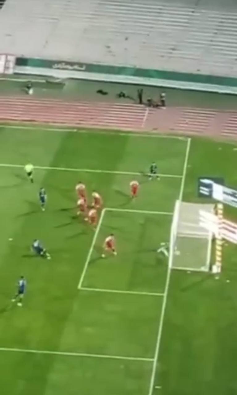 عکس| سندی جدید از ورود توپ گلگهر به دروازه پرسپولیس