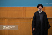 تعریف و تمجید ابراهیم رئیسی از تخت جمشید در حافظیه شیراز +عکس