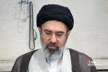 حضور فرزند رهبر انقلاب در مراسم تشییع شهدای اقتدار