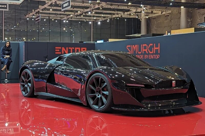 پرنده اسطورهای ایران در قطر چه میکند؟