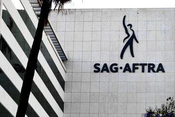 ادامه اعتراضها در هالیوود/مذاکره بازیگران و استودیوها نتیجه نداد ادامه اعتراضها در هالیوود/مذاکره بازیگران و استودیوها نتیجه نداد