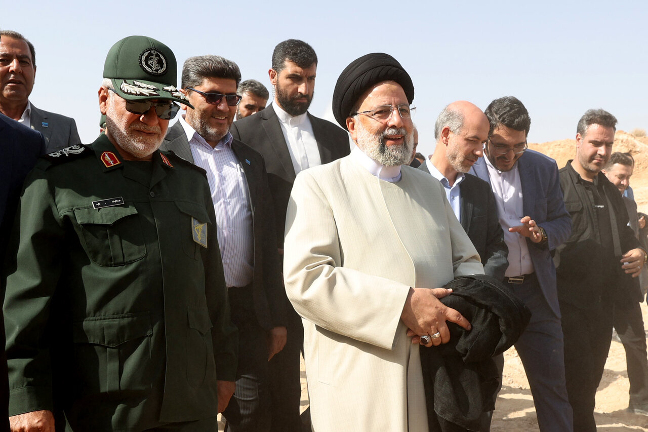 ابراهیم رئیسی را بدون عبا ببینید