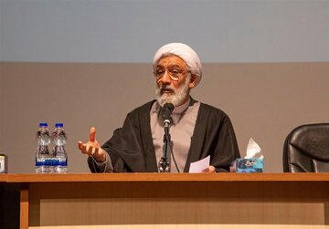 پورمحمدی: رفتار امروز مجلس خبرگان را ضعیف و معیوب می دانم / من هم معترضم / اگر از آنکه به او رای داده اید ناراحتید، رأیتان را پس بگیرید