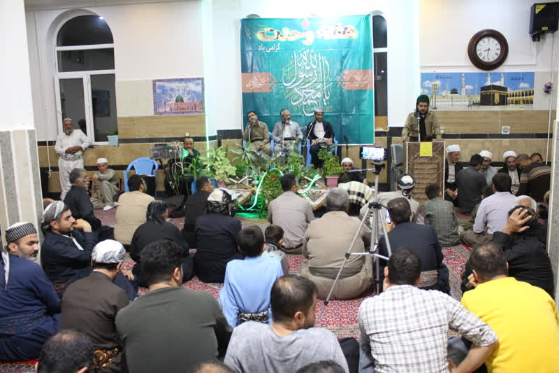 پیامبراکرم(ص) نمونه الگوی مکارم اخلاقی برای تمام انسان‌ها است