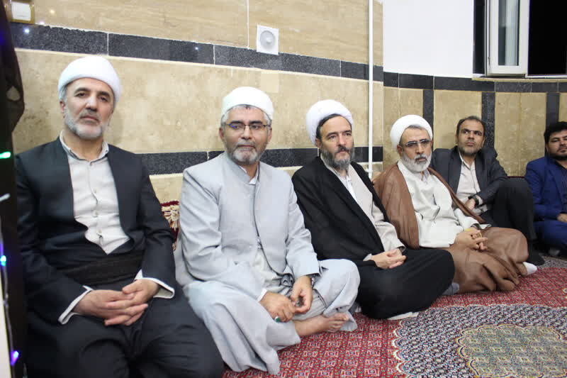 پیامبراکرم(ص) نمونه الگوی مکارم اخلاقی برای تمام انسان‌ها است