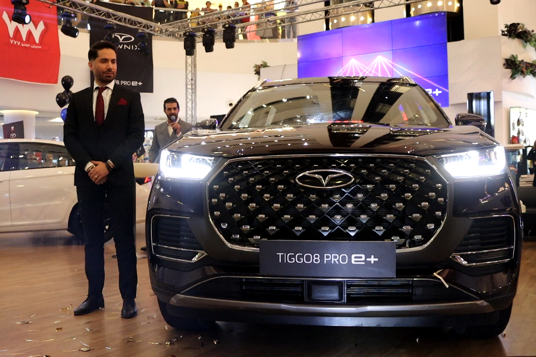 رونمایی از دو محصول خاص فونیکس در نمایندگی مدیران خودرو 777 ارگ تجریش