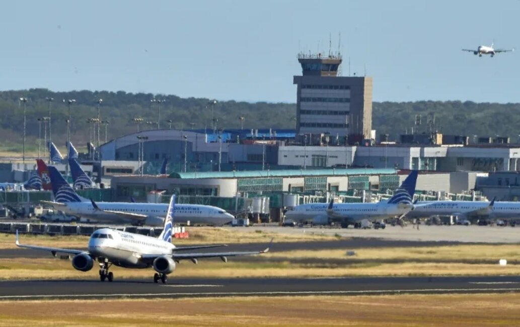 پوشک بزرگسالان در هواپیما دردسر درست کرد