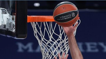 عکس | مدل موی عجیب بازیکن سن آنتونیو آمریکا در مسابقات پیش‌فصل NBA