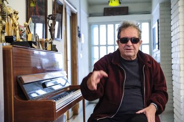 نسخه مرمتشده «گاو» روی پرده میرود/ نمایش پشتصحنه فیلم نسخه مرمتشده «گاو» روی پرده میرود/ نمایش پشتصحنه فیلم