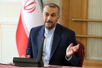 Iran FM says region is like a powder keg