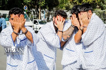 خالکوبی اسم کتاب نویسنده یهودی روی دست سارق حرفه‌ای در تهران!