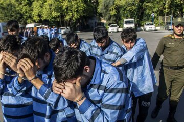 عکس | خالکوبی اسم کتاب نویسنده یهودی روی دست سارق حرفه‌ای در تهران!