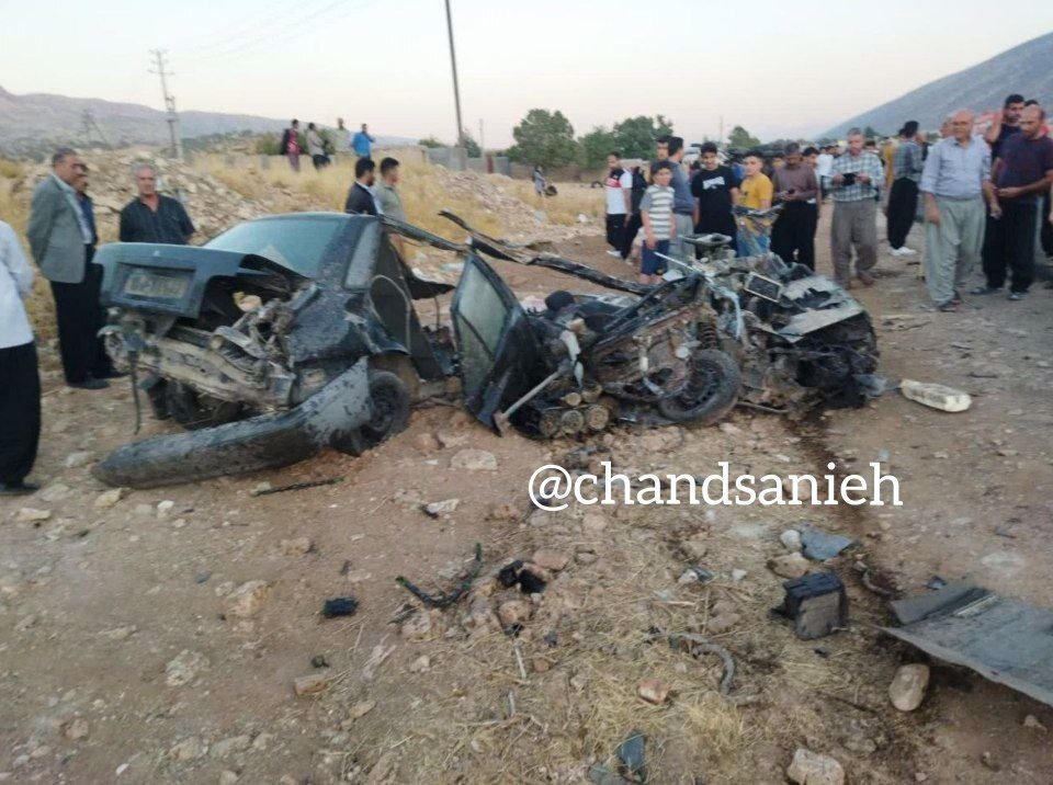 عکس | منهدم شدن پراید در پی حادثه رانندگی شدید در محور گیلانغرب