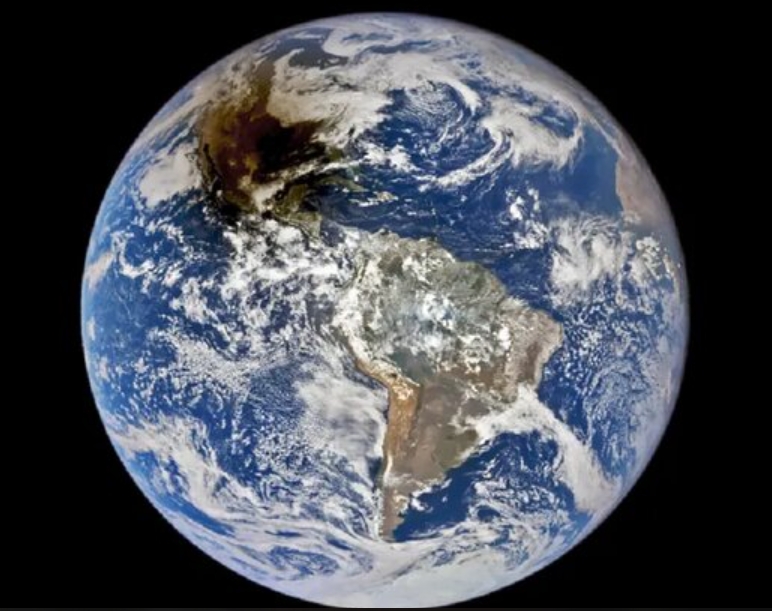 خورشیدگرفتگی را هیچگاه از این زاویه ندیدهاید/ عکس