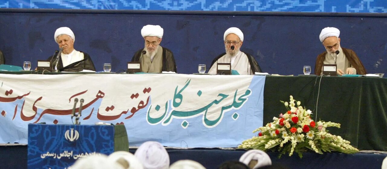 قلم سرخ شورای نگهبان روی اسم سیدحسن خمینی /محمد یزدی نفر آخر شد /استعفای موسوی خوئینی ها در اعتراض به ردصلاحیت ها