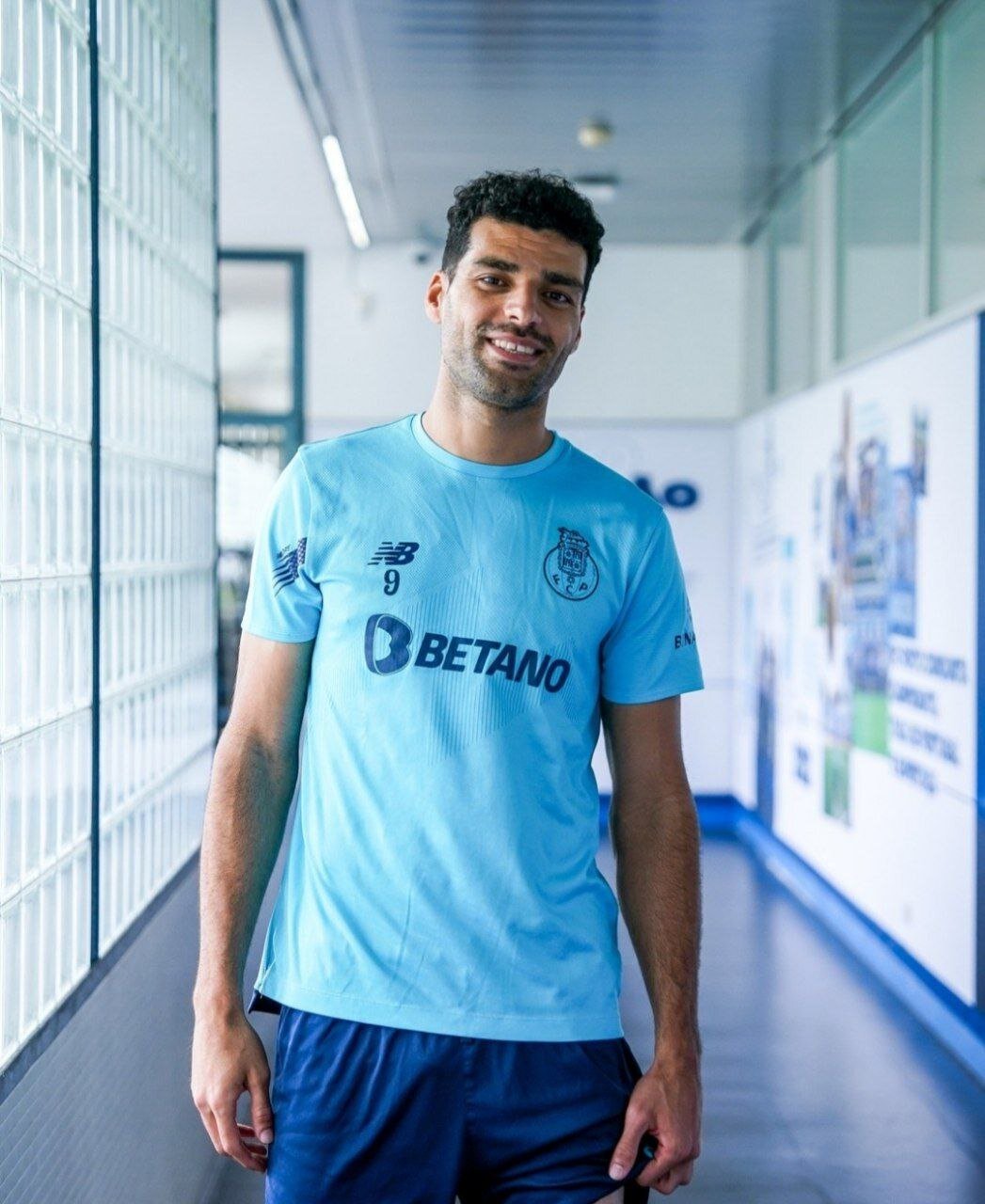 عکس| بازگشت طارمی به قلعه اژدها