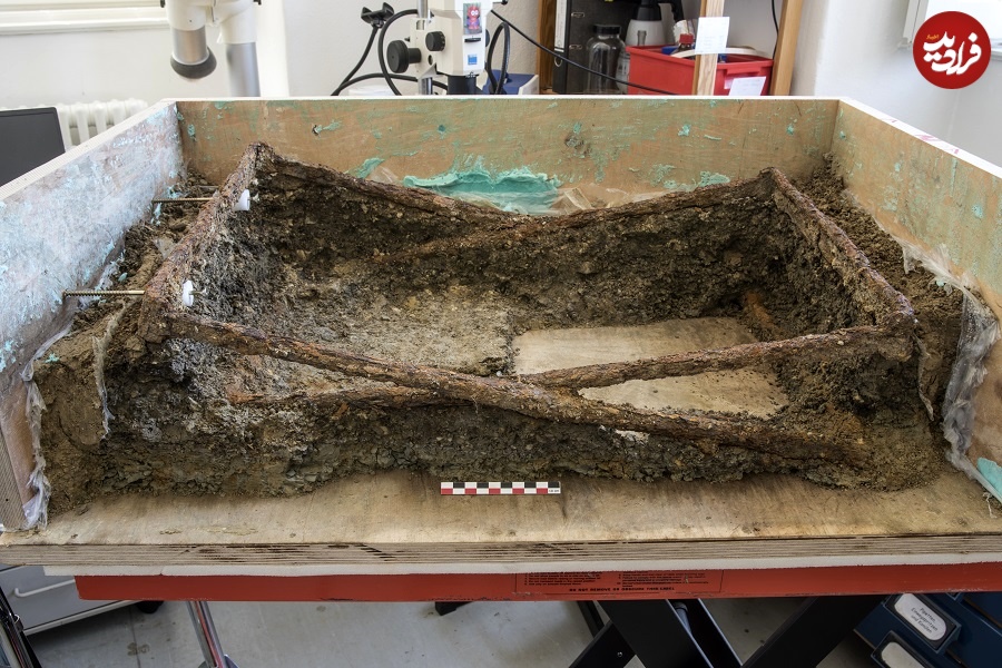 صندلی عجیبی که در یک قبر ۱۴۰۰ ساله کشف شد/ عکس