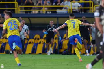 عکس| واکنش احساسی رونالدو به استقبال جذاب النصریها