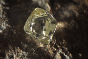 الماس‌هایی که ۷۰۰میلیون سال جان سالم به در بردند!/ عکس