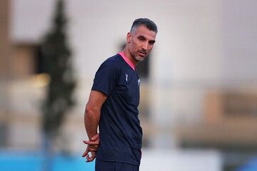 هاشمینسب قراردادش را کاهش داد هاشمینسب قراردادش را کاهش داد