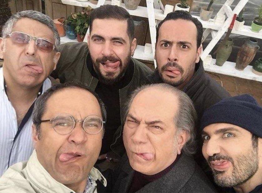 عکس | سلفی رامبد جوان و محمدرضا فروتن در کنار مرحوم پسیانی با یک ژست عجیب!