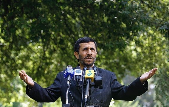 خانه‌نشینی وزیر نفت رئیسی، کپی برابر اصل احمدی‌نژاد!