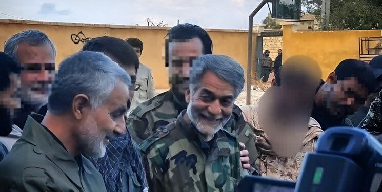 عکسی از سردار سلیمانی در کنار فرمانده ای که دیروز به شهادت رسید