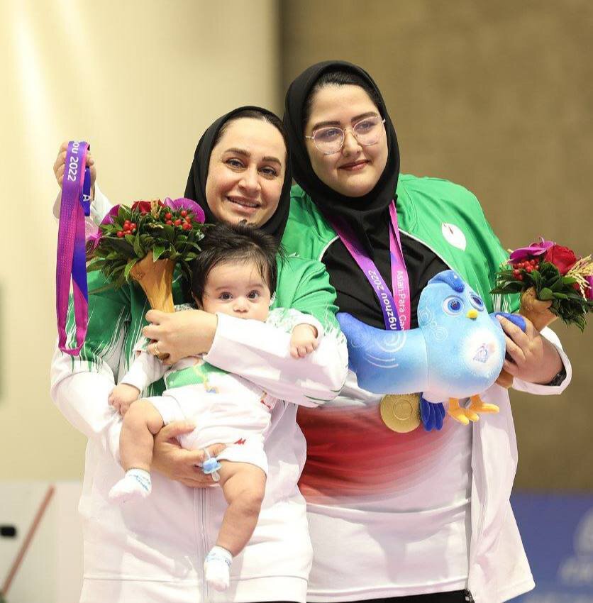 عکس| نقره آسیا بر گردن نوزاد سهماهه!