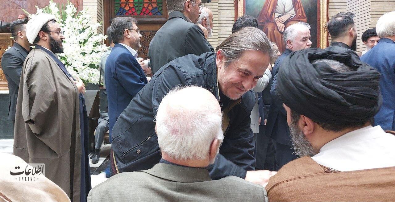 احوالپرسی پدر روحالله زم با تیپ متفاوت با فرزند رهبر انقلاب +عکس