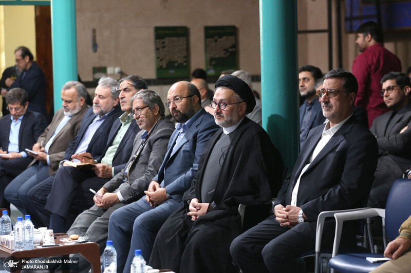 روایت ابطحی از نشست مهم برخی اصلاحطلبان و سیاسیون درباره فلسطین/ ظریف گفت وقتی جایی اشغال شده، تا اشغال هست هرکاری دفاعست+عکس