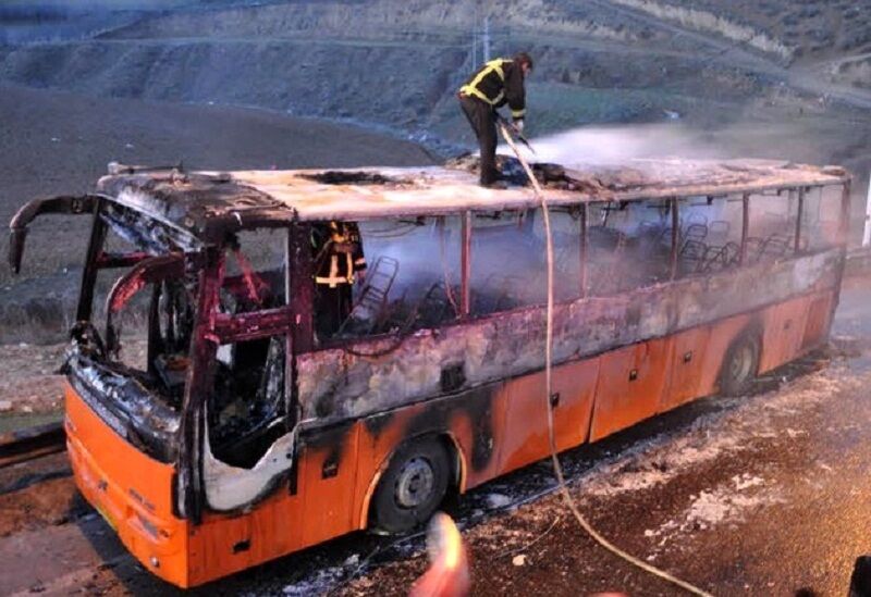 اتوبوس فوتسالیست‌های ایران در آتش سوخت
