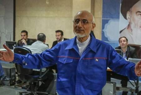 سیاستمدار معروف با لباس کارگران ایران خودرو اعلام کاندیداتوری کرد + عکس 3