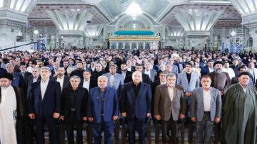 قدرتنمایی قالیباف مقابل دولت رئیسی و حامیانش / راز تغییر نام یک تشکیلات انتخاباتی / چرا رئیسی به جلسه انتخاباتی اصولگرایان نرفت؟