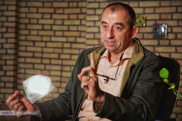 آقای عراقچی عزتمندانه توافق کنید