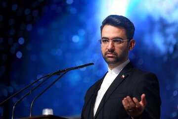 آذری جهرمی:« گوگل شیوه همکاری جدیدی با دولت ایران در پیش گرفته است و ما از آن بی‌خبریم؟»
