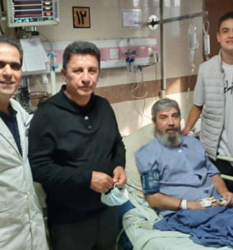 عکس| عیادت قلعهنویی از مجتبی محرمی در بیمارستان