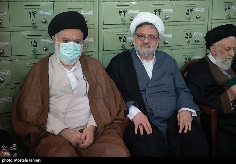 تصاویر جدید از ۴ پسر رهبر انقلاب در یک مراسم ختم