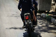 ببینید | فریادهای تلخ یک زن جوان پس از سرقت موبایلش توسط موتورسوار در تهران