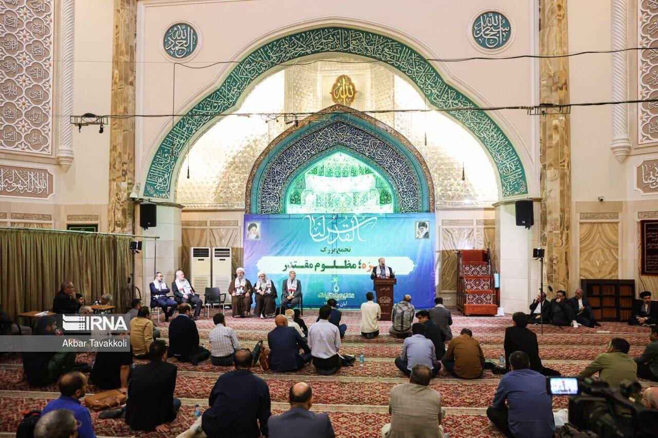 تصاویر حاشیه ساز از تجمع شریان در میدان فلسطین
